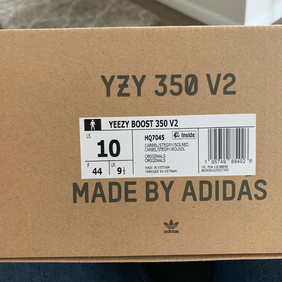 Yeezy Boost 350 V2 main image 7